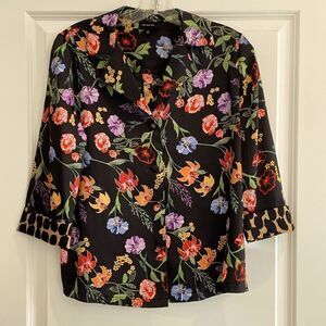 EUC Who what wear floral blouse Sz. S